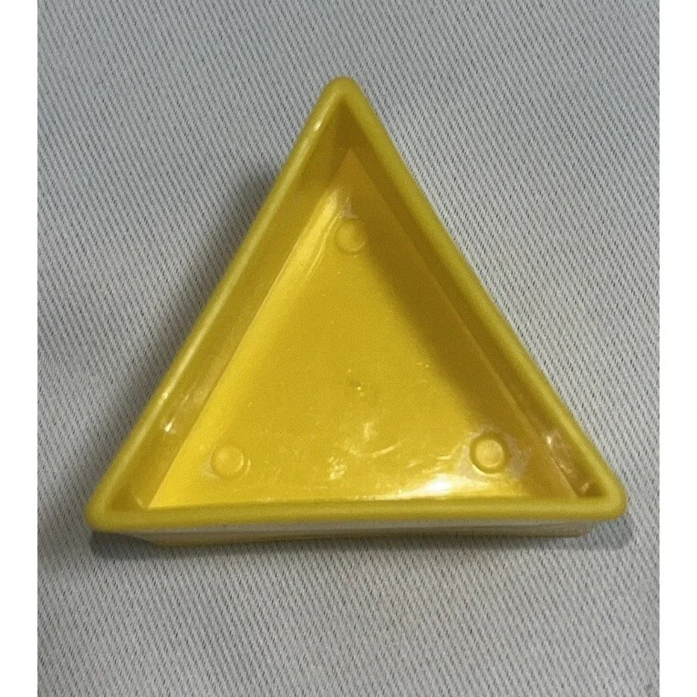 Tupperware‎ SHAPE O BALL Replacement SHAPE #3 Triangle Plastic Part Piece Yellow